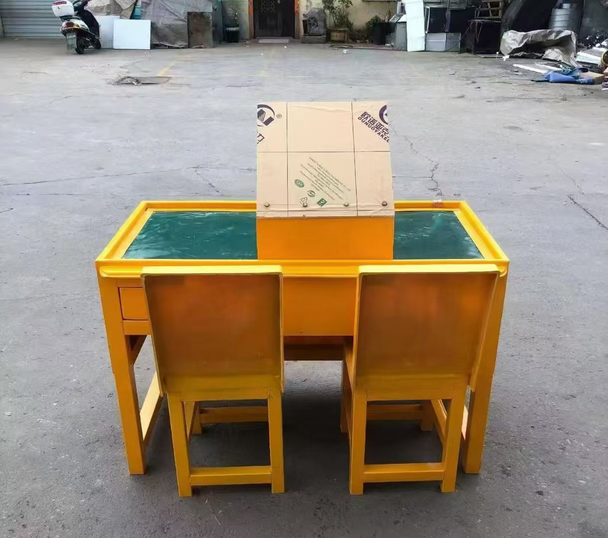 福绵防静电导通桌井下煤矿火工品发放桌：危险品流转的安全守护者